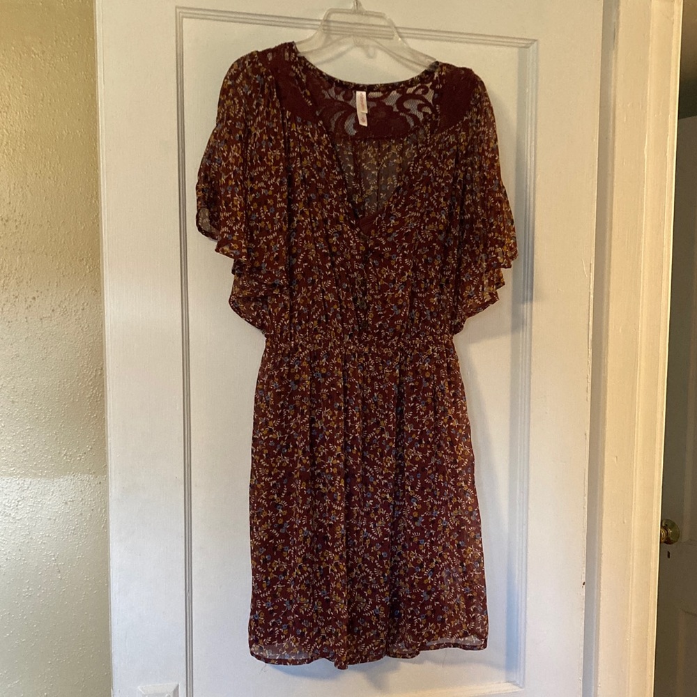 Flutter Sleeve Mini Dress - Picture 2 of 5